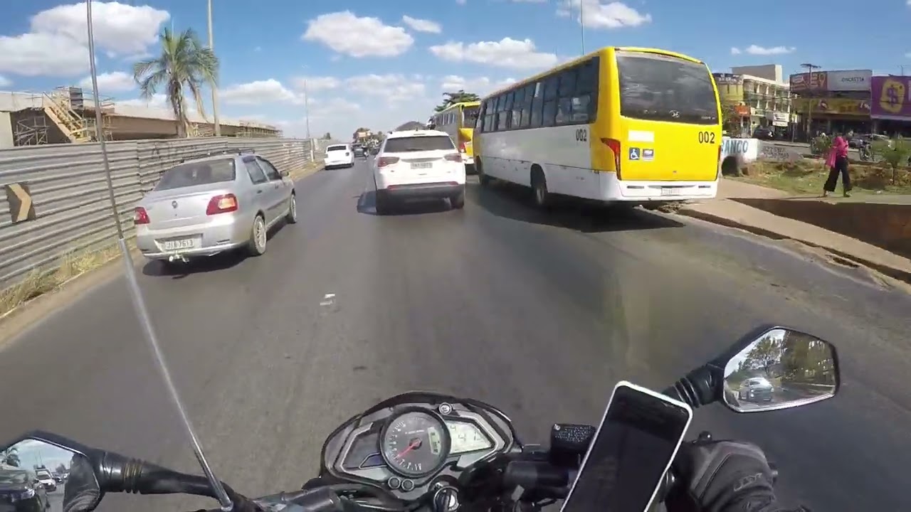 Moto Uber de Dominar 160