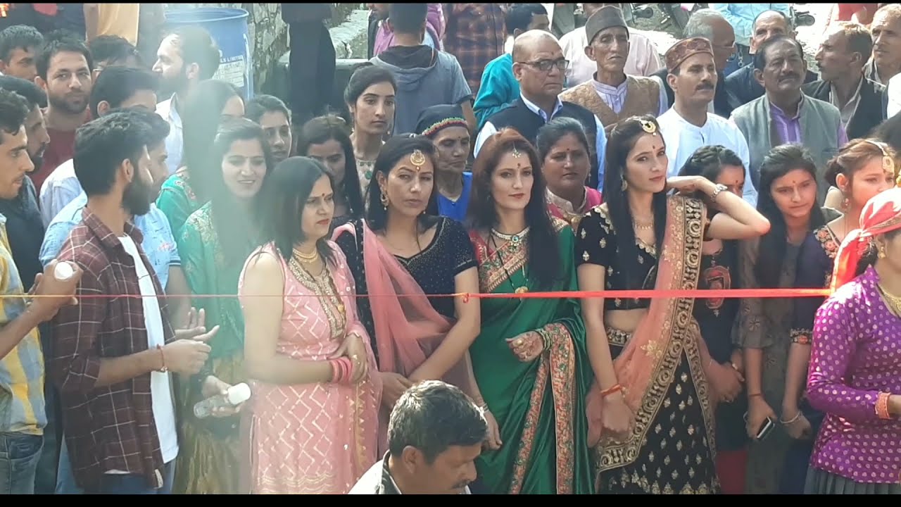 जौनसार शादी में बारातियों का स्वागत अंदाज, Chakrata marriage video, pahadi nati, jaunsari culture