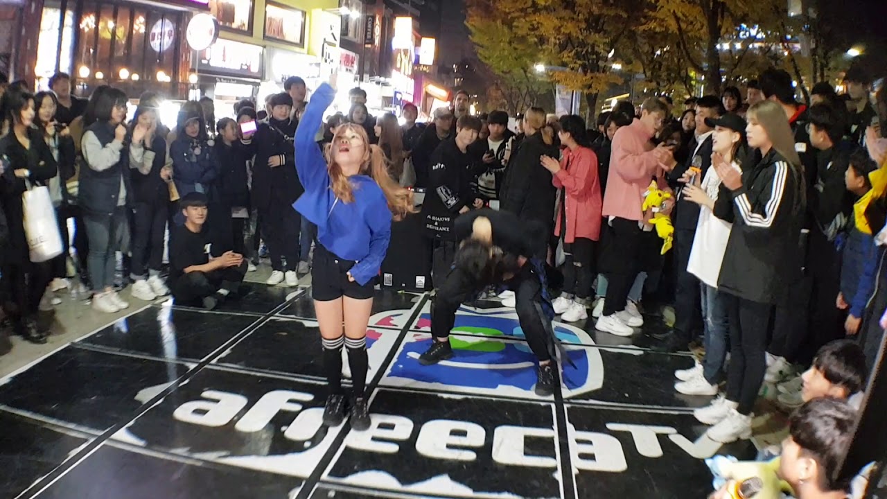 181103 Lullaby - 춤추는 곰돌 홍대 버스킹 직캠ㅣLullaby - AF STARZ Hong-dae busking fancam