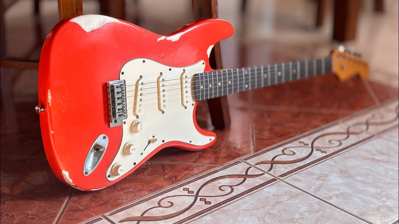 Handmade 1962 Fiesta Red Stratocaster