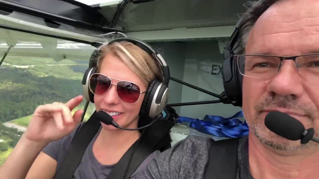 Viking 90 flight to Skydive Deland for lunch