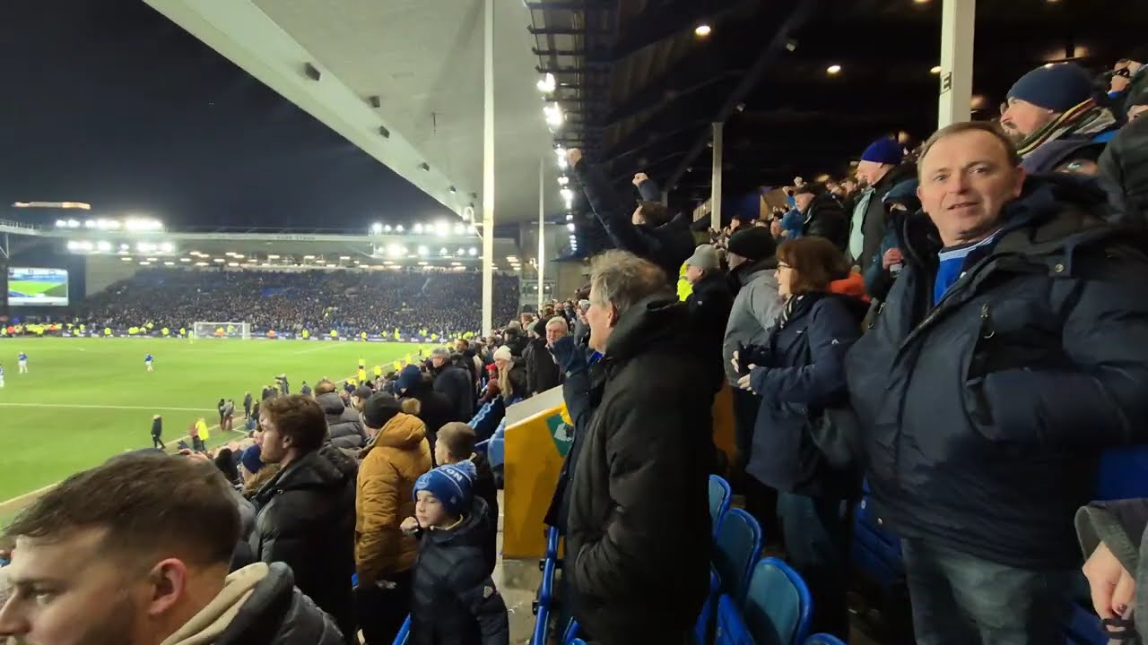 MERSEYSIDE DERBY 20250212 EVERTON GRABS LAST MINUTE GOAL FANS GO CRAZY Everton 2-2 Liverpool