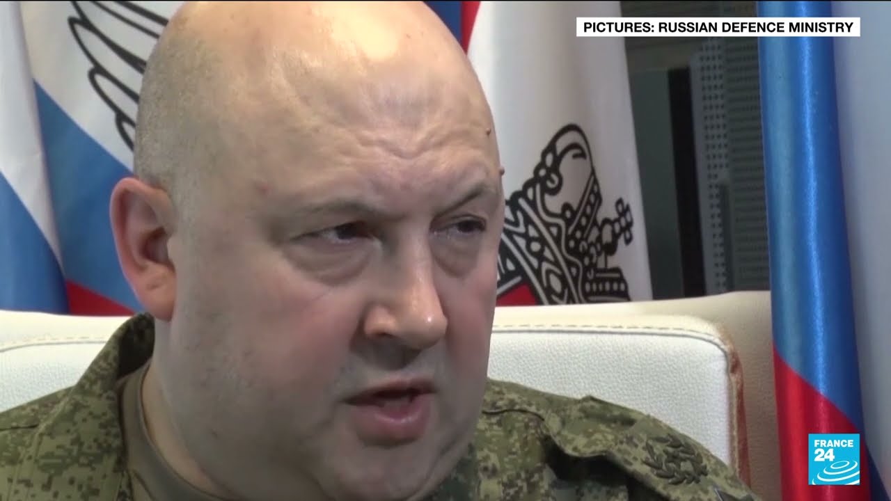 Pro-Kremlin leader announces mass evacuation of Kherson &bull; FRANCE 24 English
