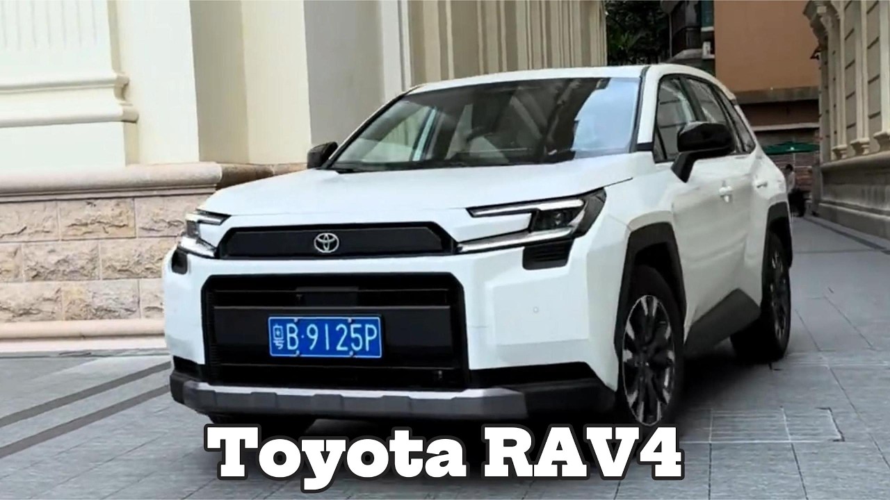 the Chinese Version of 2026 RAV4 Woodland eFour 2.0