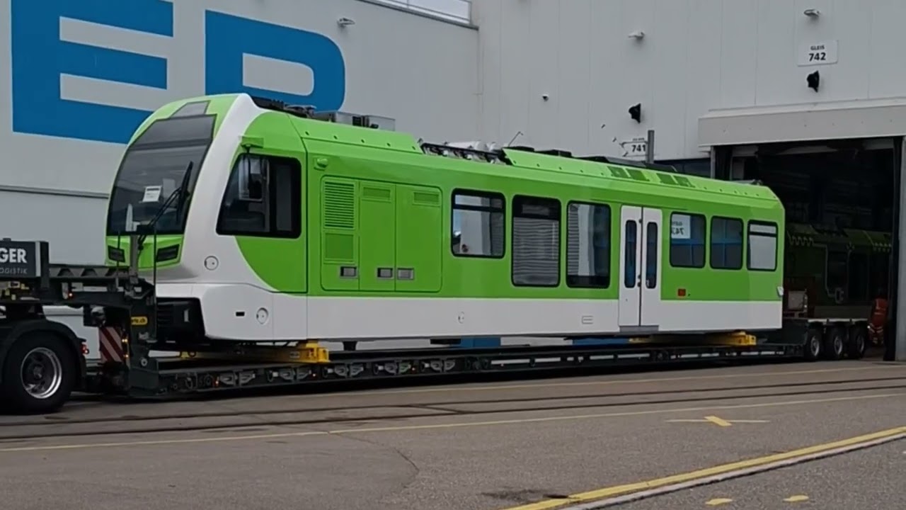 First-ever narrow-gauge electric train powered entirely by batteries in Europe
