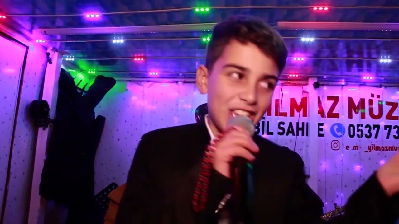 Hozan Samet harika performans bağlacı Kenan Emre  @yilmaz.muzik.orkestra.mus.49