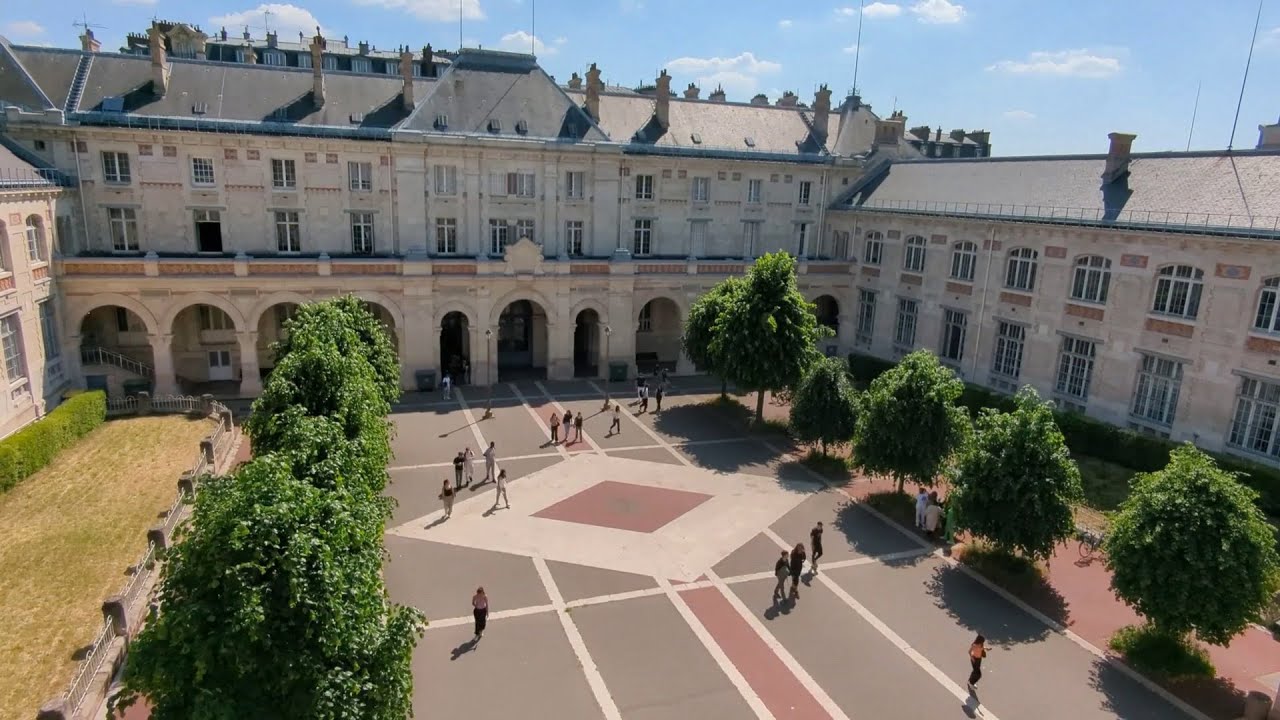 Présentation du Lycée Voltaire de Paris (2mn)