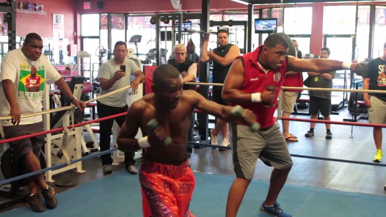 Guillermo Rigondeaux and Odlanier Solis Training Together with Pedro Diaz NEW