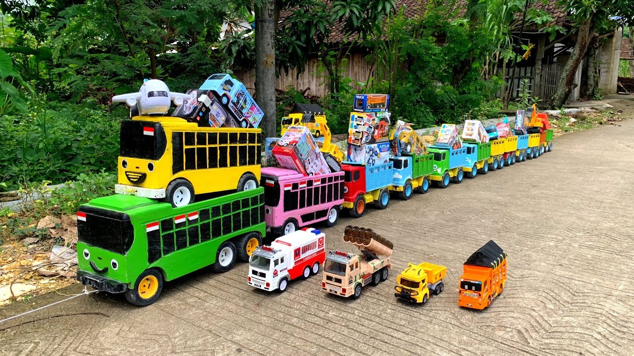WADIDAW !! Mobil Truk Tronton Panjang Bongkar Mainan Mobil Mobilan Truk Molen, Truk Oleng, Excavator