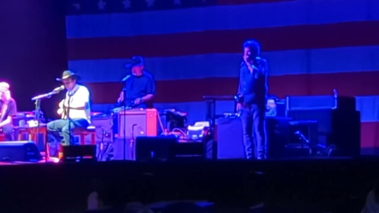 Willie and Lukas Nelson - Just Breathe - Outlaw Festival - Dallas - 7/5/2025