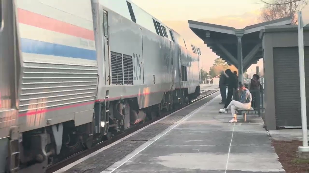 Amtrak sunset limited #2 68 & 206 & with incredibly good K5LA horn and hornshow.