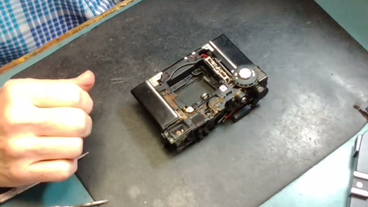 Leica CL shutter cocking problem