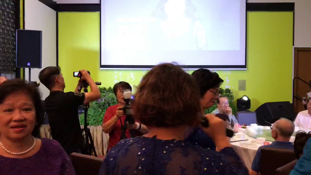 李红梅老师《我怎样去爱你》