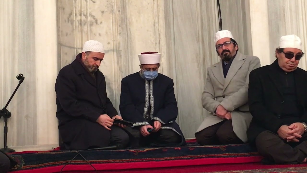 İsmail Biçer Beyazıt Camii Mihrabında - Enfal Suresi 60-64