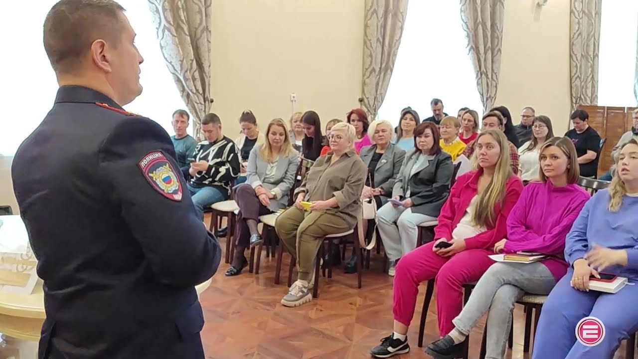 Продлить договор на сотовую связь на полмиллиона рублей. Полиция Ревды предупреждает о мошенниках