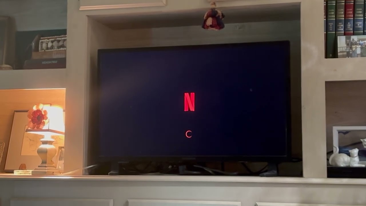 Netflix Theme Song On TV!