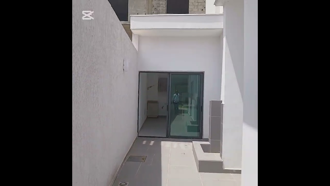 Vente des villas Duplex de 6 pièces à Bingerville Fred World à 350 millions francs à débattre 