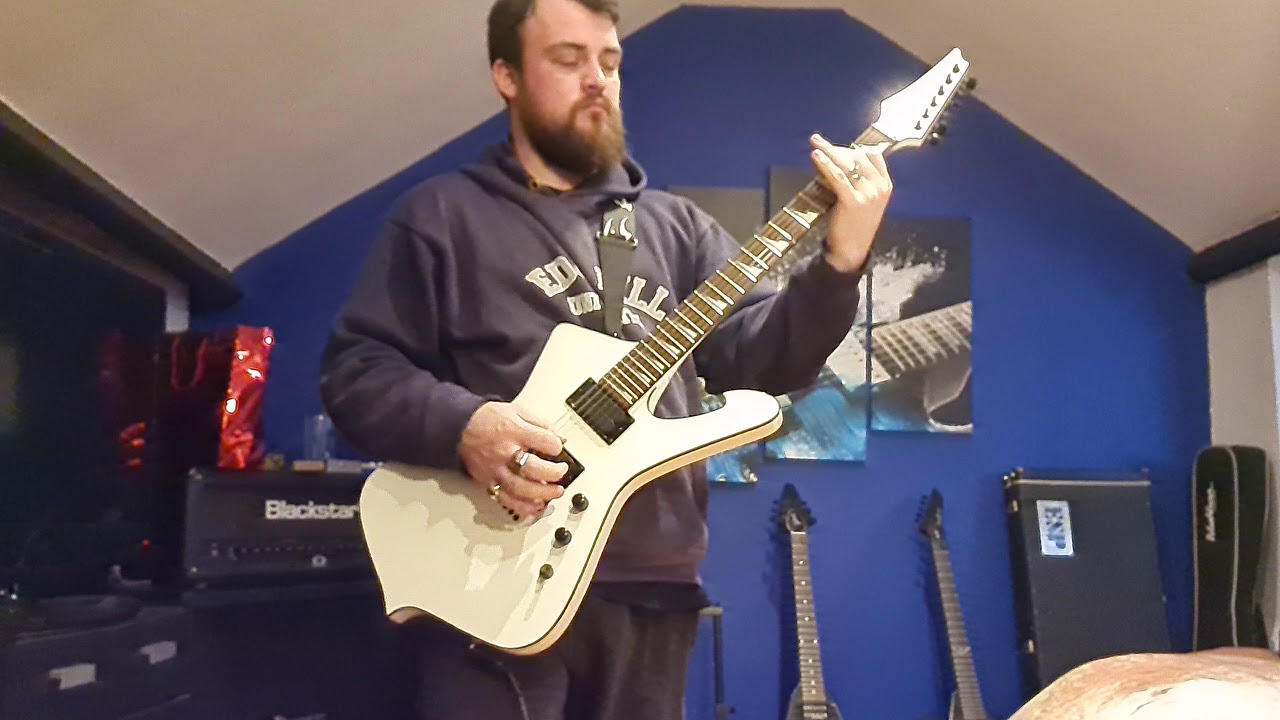 Riffing On A Dream Guitar - My Ibanez Iceman IC700!!