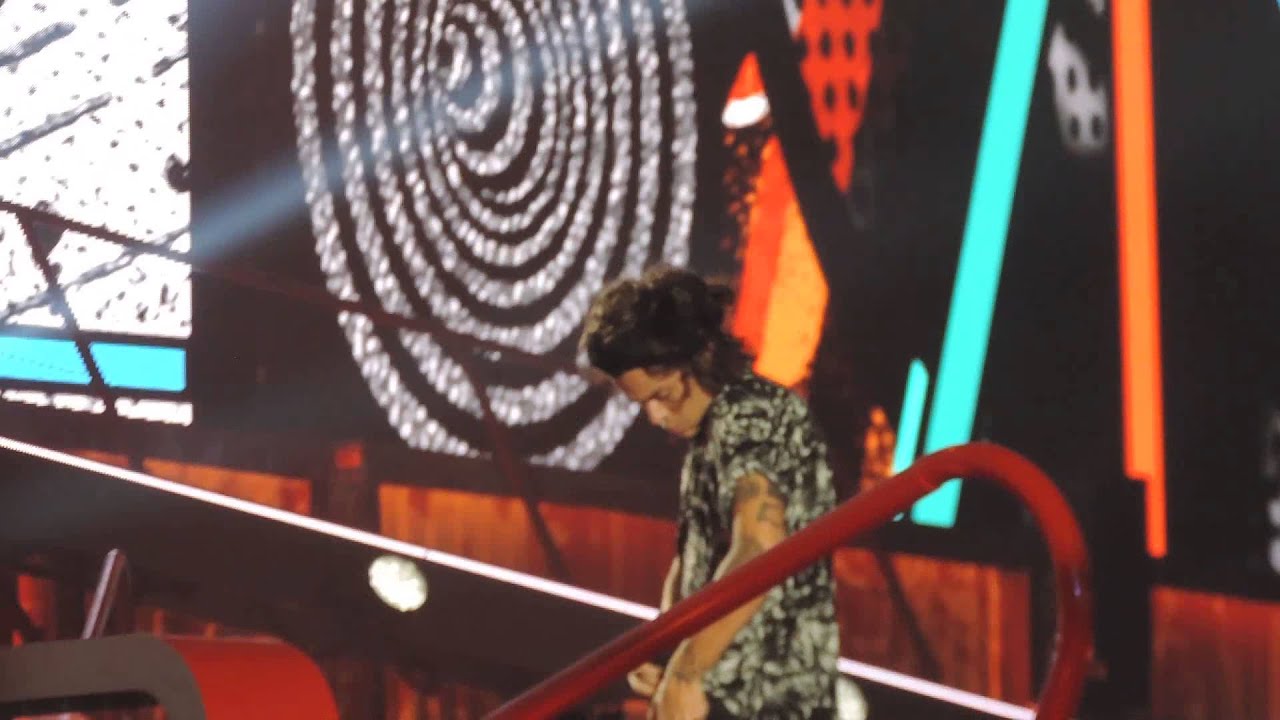 One Direction- Why Don't We Go There In Detroit+ Harry Preaching 8/17/14