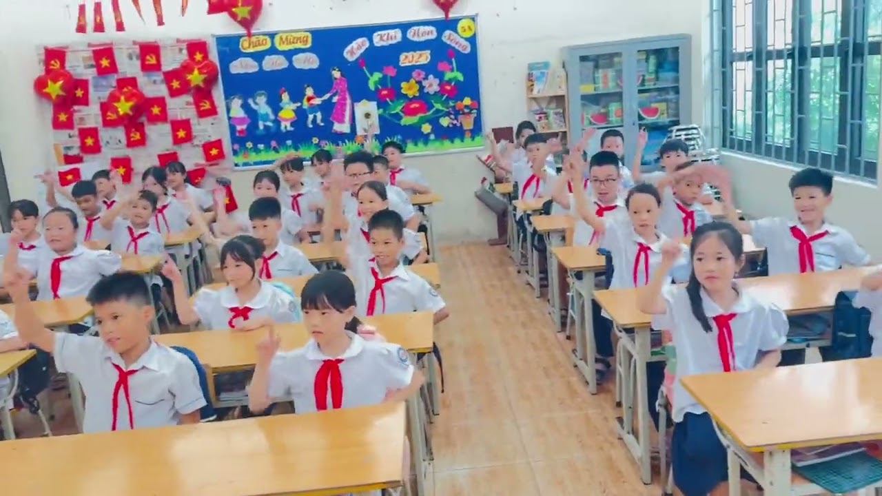 Khởi động tiết học_5A_Cô Tuyến Vlog