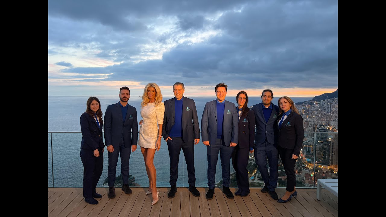 La showgirl Victoria Silvstedt al fianco dell’agenzia Impero per la vendita di immobili di lusso