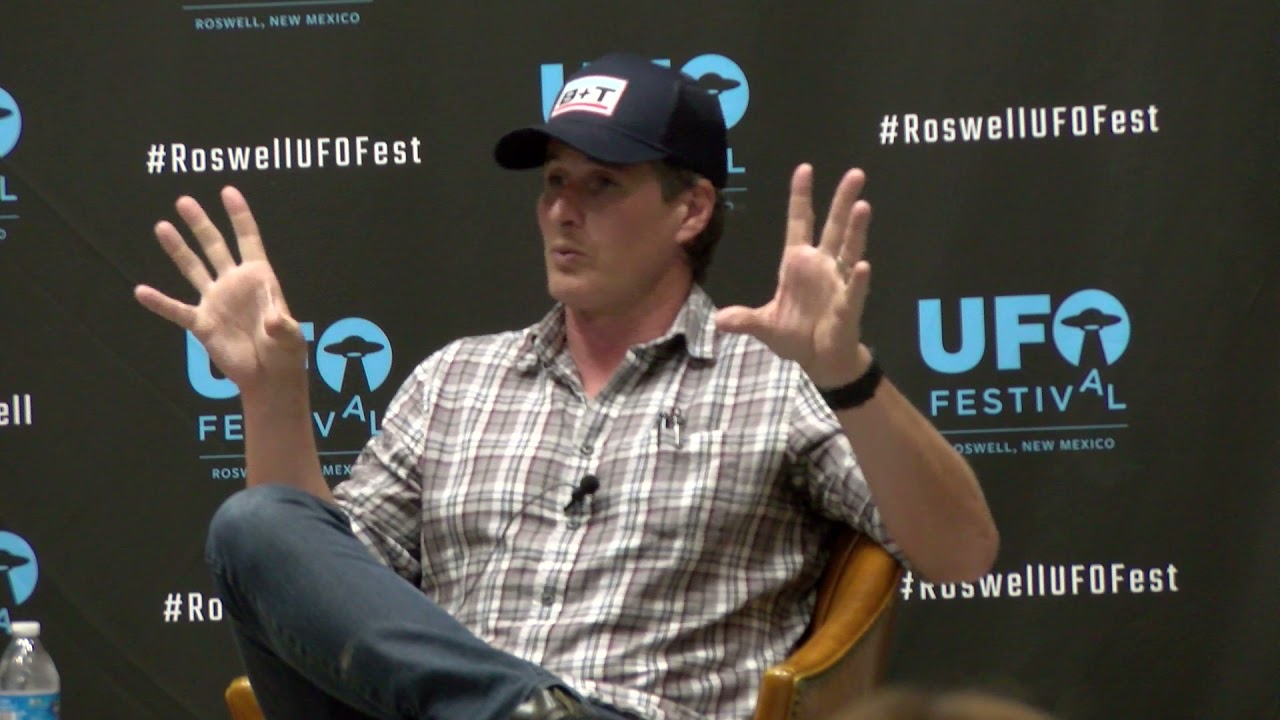 Panel Demo | Q&A With Brendan Fehr & Majandra Delfino