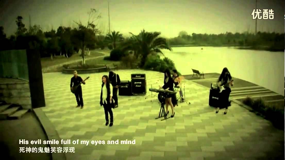 Skyline Moon Bear MV with Lyrics（附中英文歌词） 超清