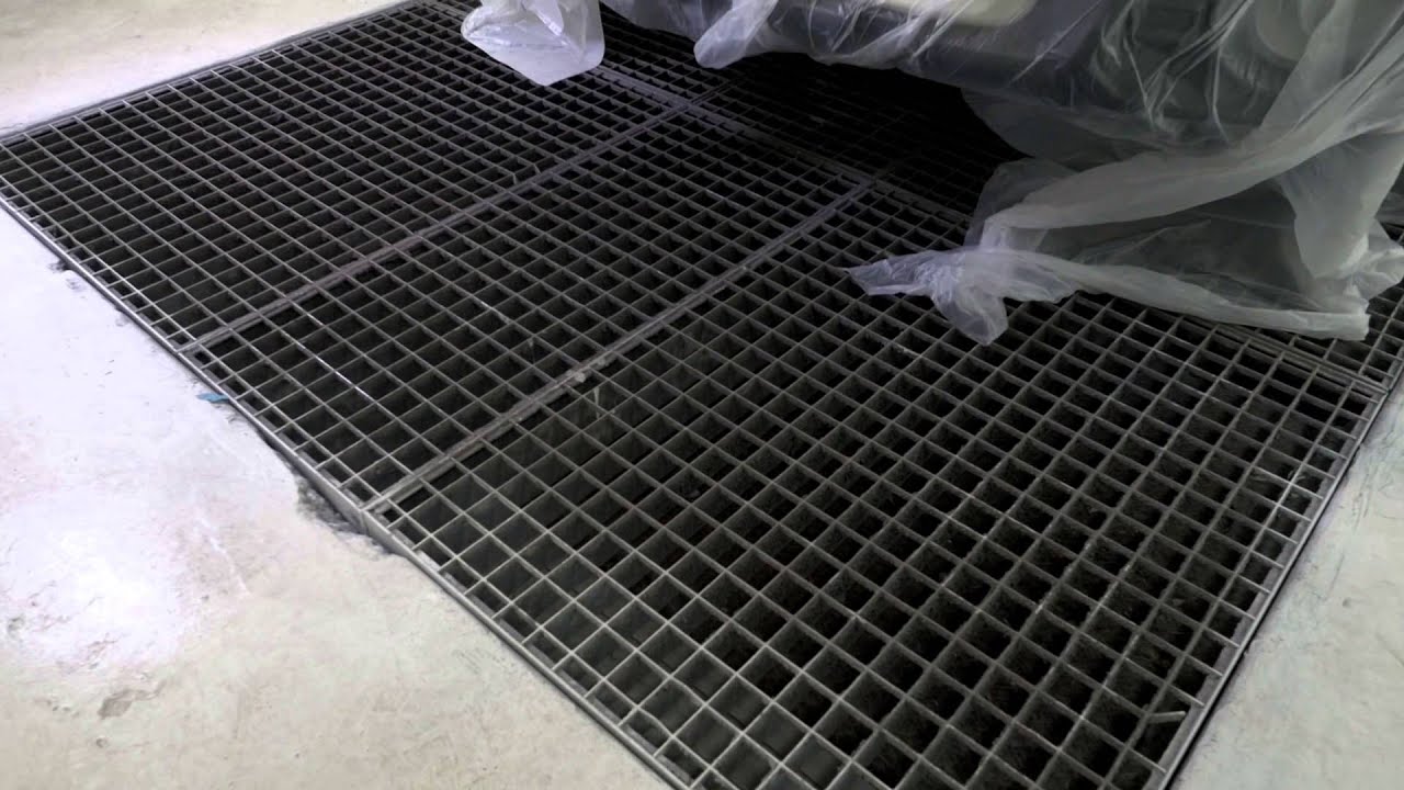 McCarran Auto Body     Dust in Paint Booth