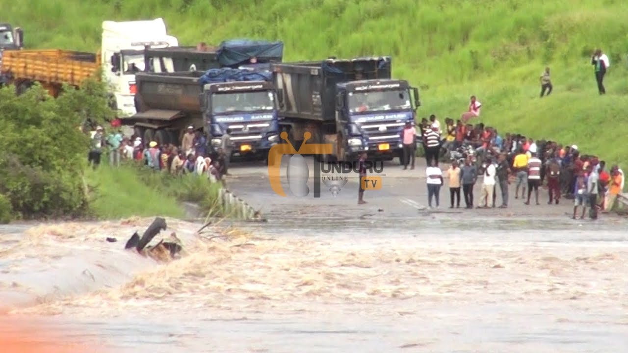 MAJI YA FURIKA TUNDURU DARAJA YA MTO MUHUWESI HAIPITIKI!!!!!!