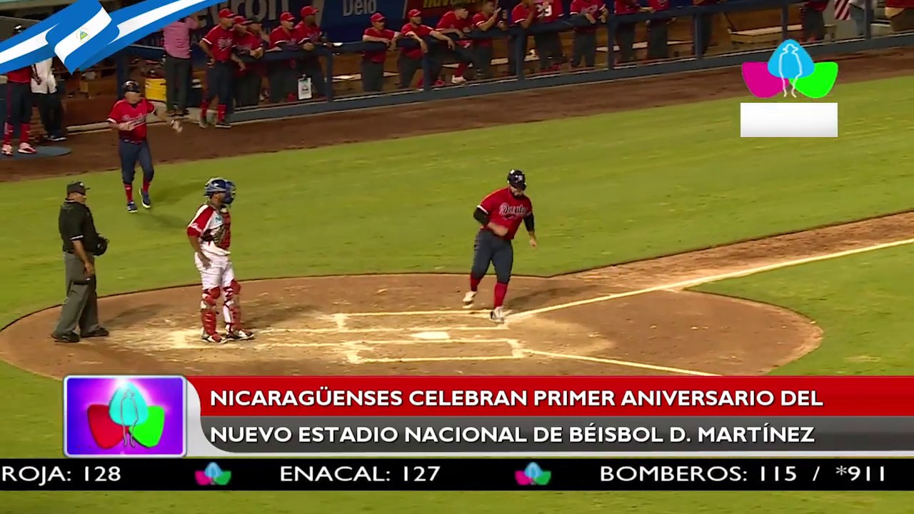 Nicaragüenses celebran primer aniversario del nuevo Estadio Nacional de Béisbol Dennis Martínez