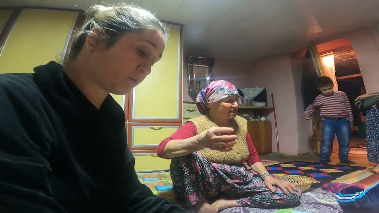 YILBAŞI GECEMİZİ SÜPER KADIN CANFİDAN VE KIZI BASTI #köydeyaşam #köy #köyhayatı
