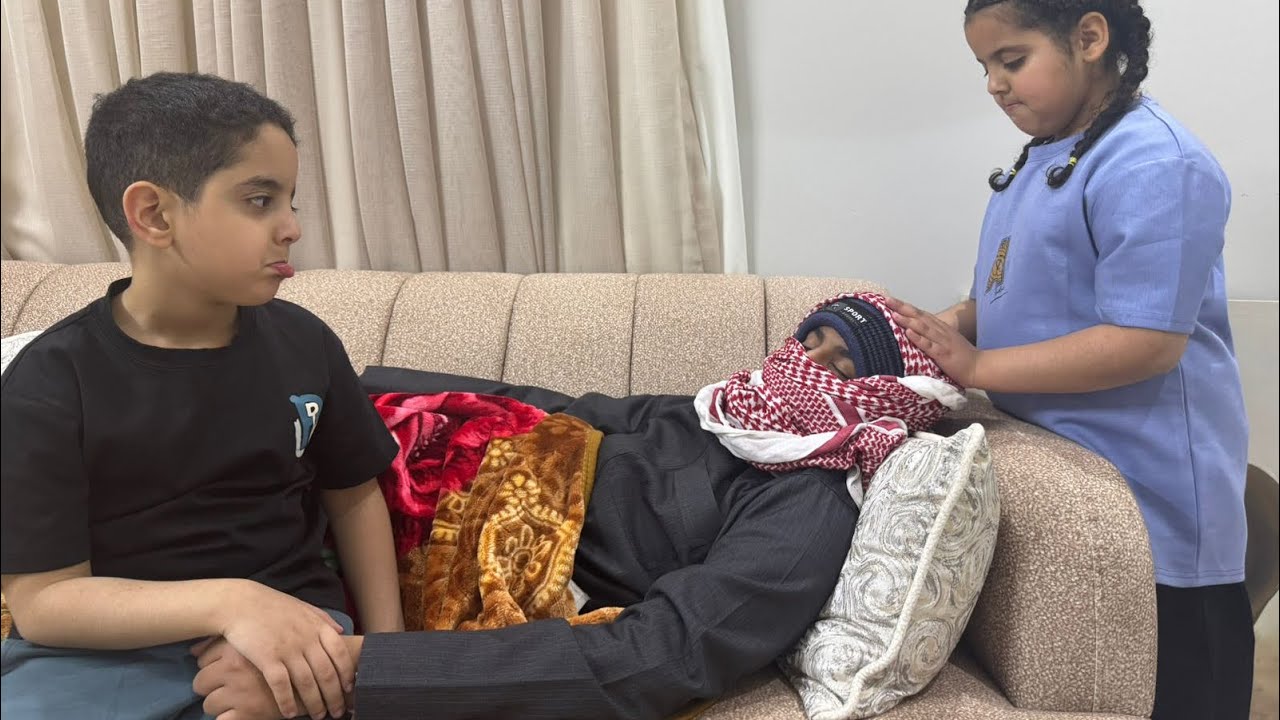 مشهد مؤثر💔حين يفهم العاق قيمة والده بعد فوات الأوان😔… 