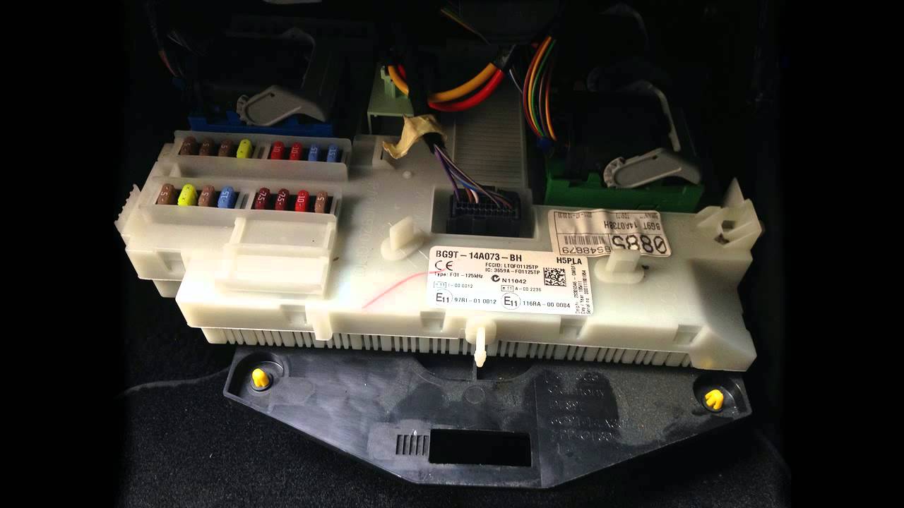 Ford Galaxy Titanium 2011 Fuse Box Location