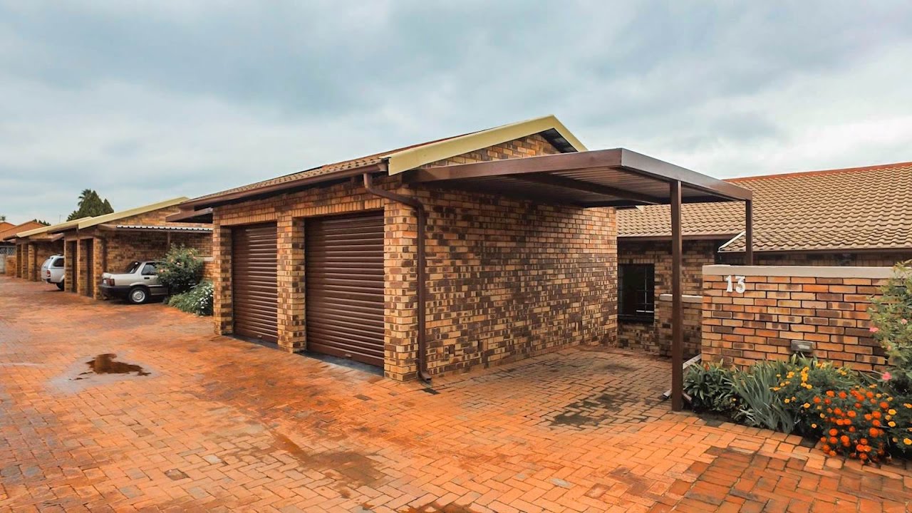 2 Bedroom Simplex for sale in Gauteng | Johannesburg | Roodepoort | Weltevreden Park |  |