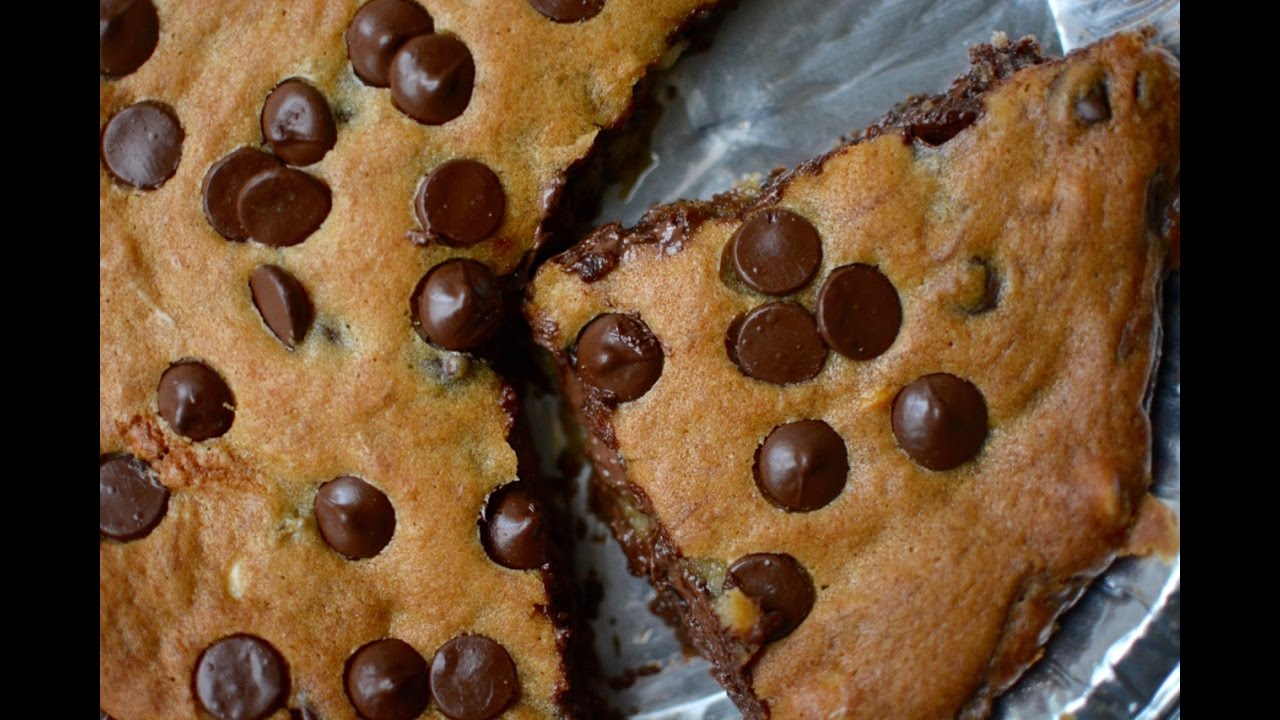 Eggless Pizookie Recipe | Nutella Stuffed Chocolate Chip Cookie | Easy And Quick Dessert For Party