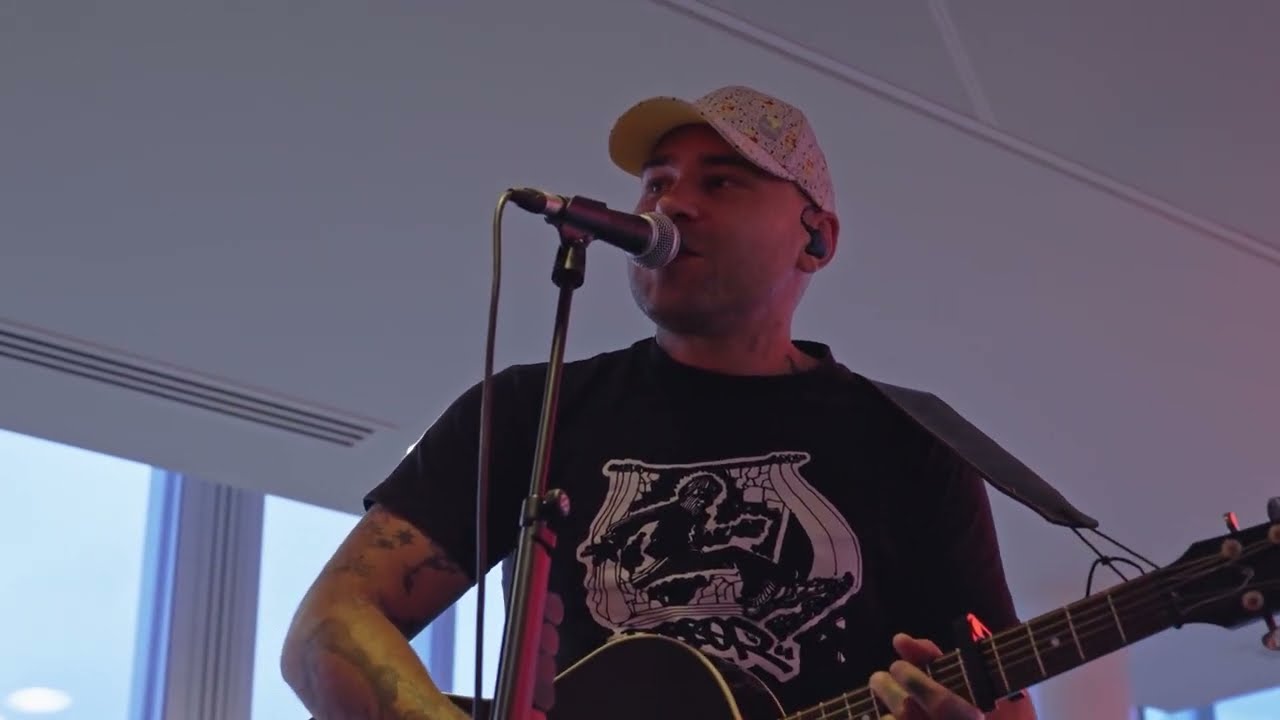 DMA's - Feels Like 37 (Live - Virgin Radio Sunset Session)