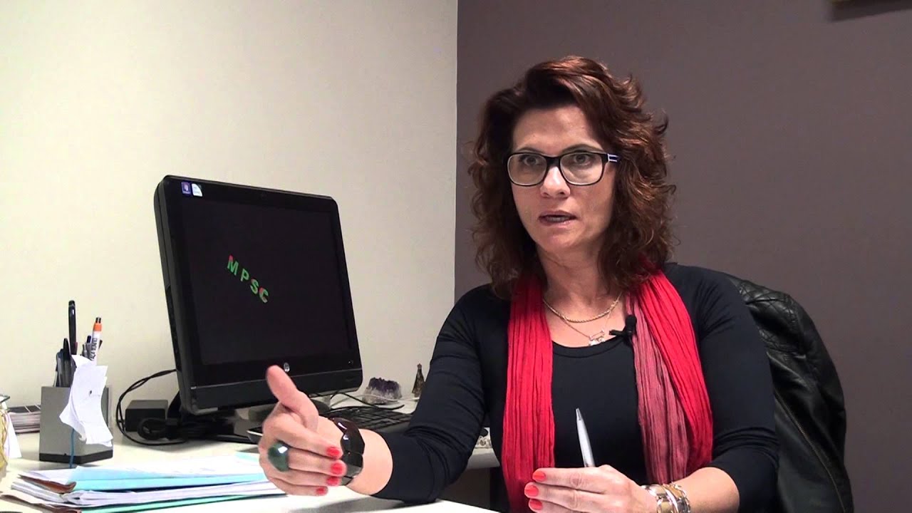 Como funciona o serviço de assistência social do MPSC nos casos de evasão escolar?