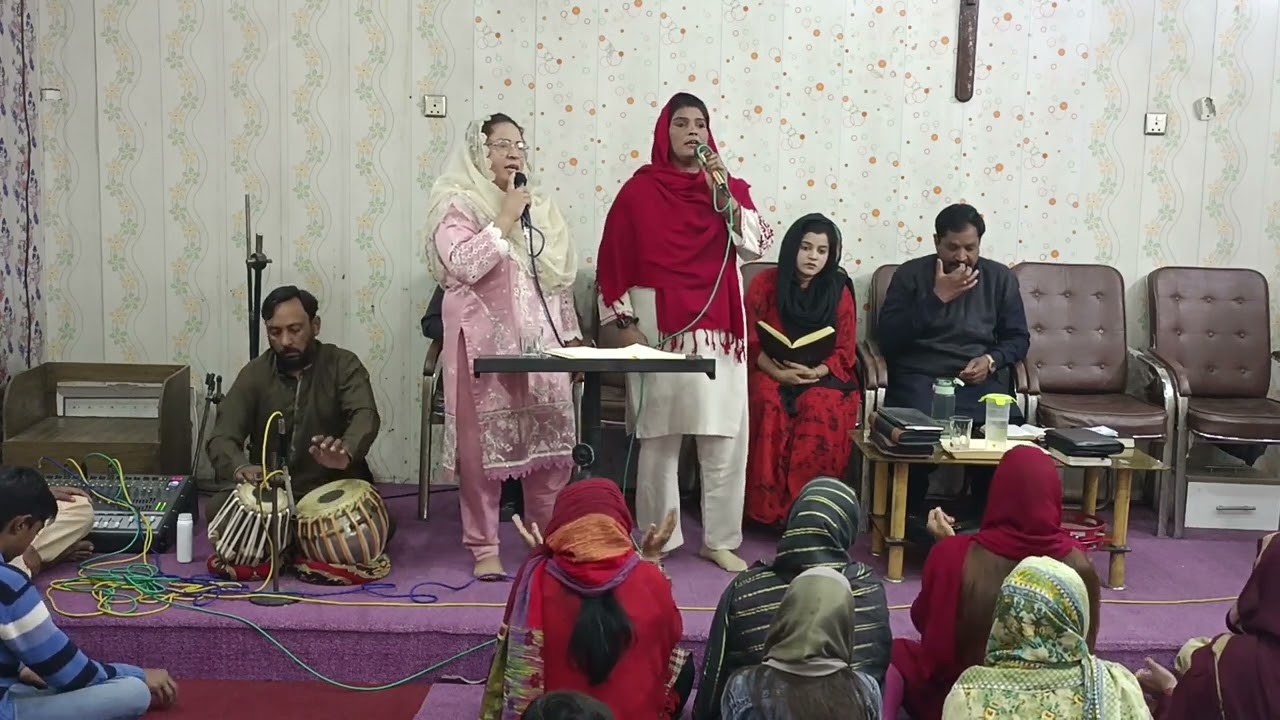 Moose Layi Banaya ll Masih Geet ll by Pastor Khushboo All in All jeuse church ministriey.