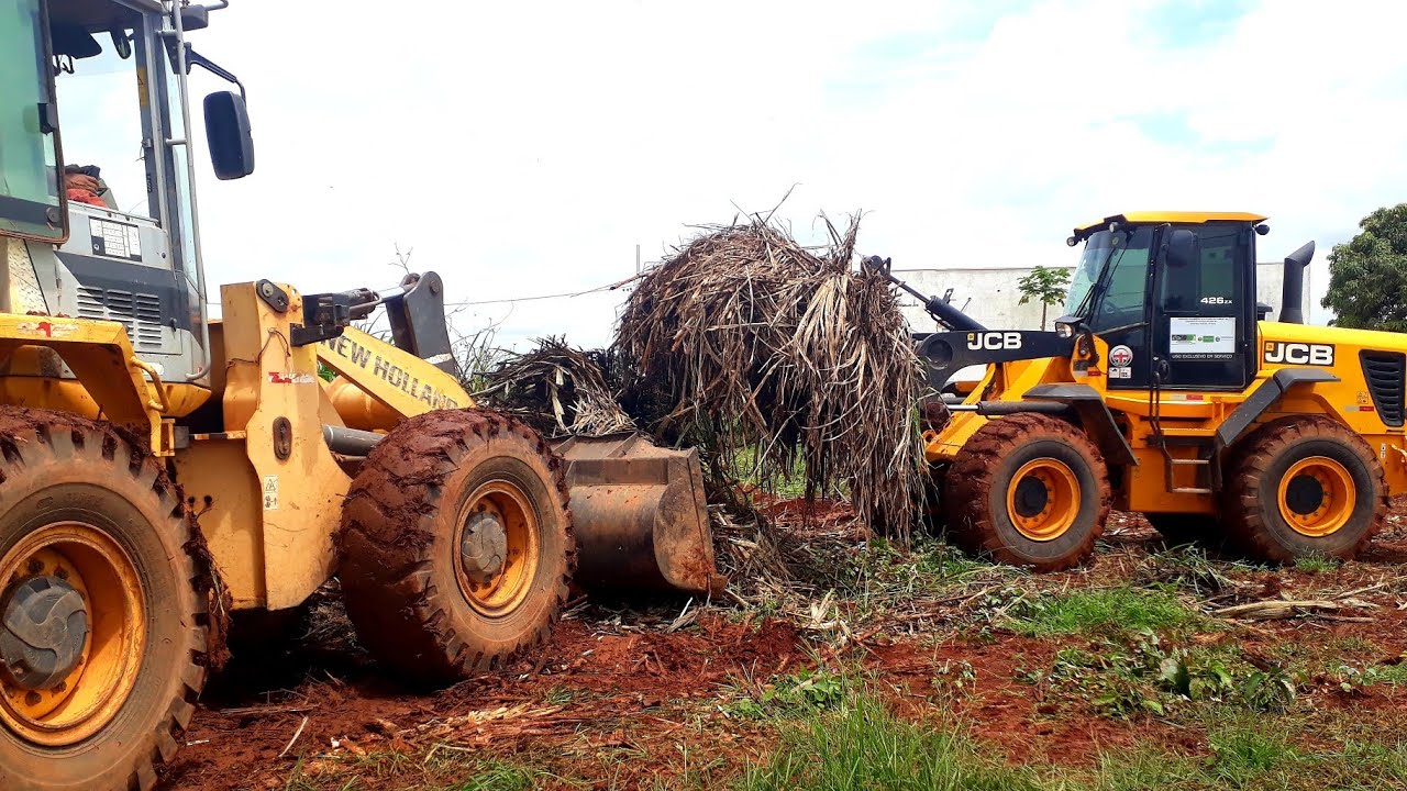 COMO FAZER PRA CARREGAR ENTULHO NA CIDADE COM PÁ CARREGADEIRA JCB 426ZX  E W130 NEW HOLLAND