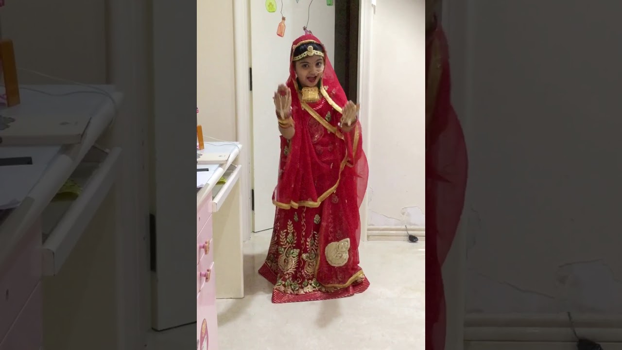 Fancy dress CULTURE OF INDIA - Rajasthani woman