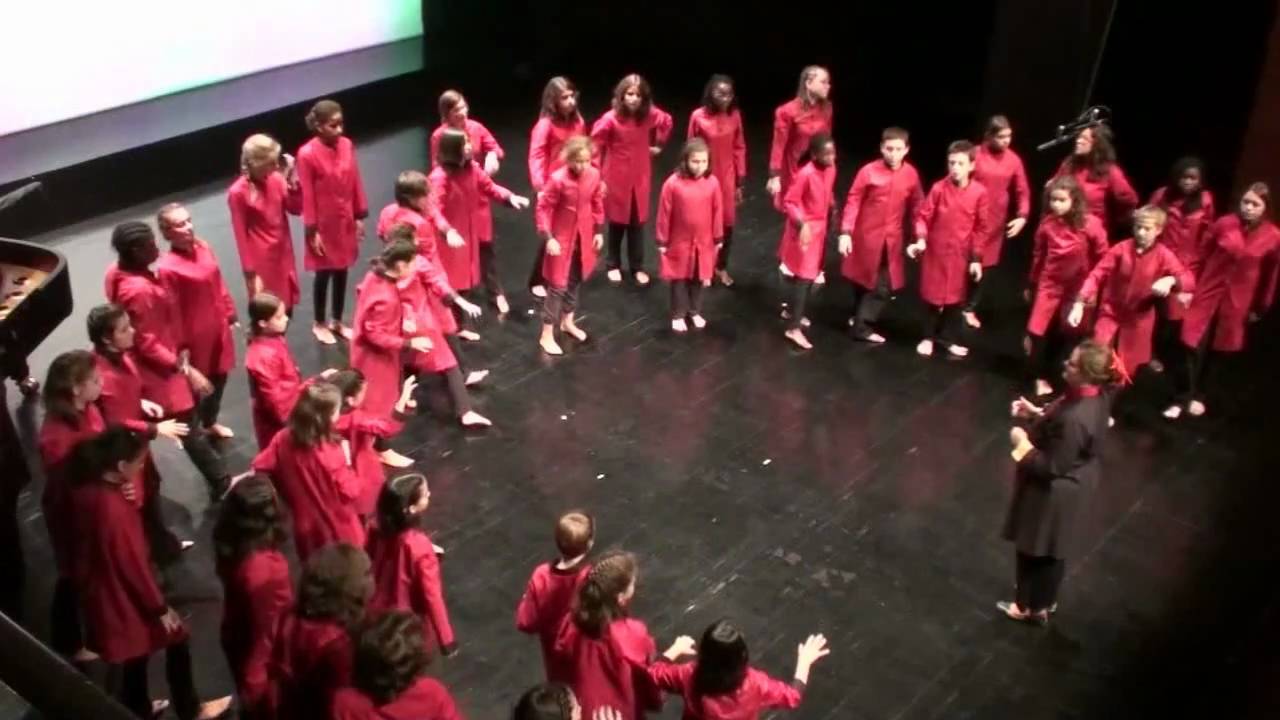 Coro Infantil da Universidade de Lisboa - Trava Lengas e Lenga Línguas - Vasco Negreiros
