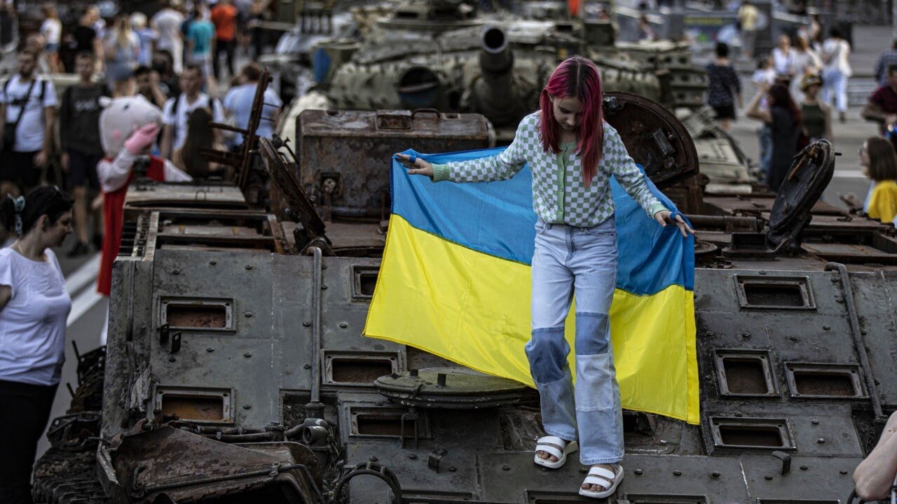 Ukrainian city of Bakhmut likely to fall to Russian forces
