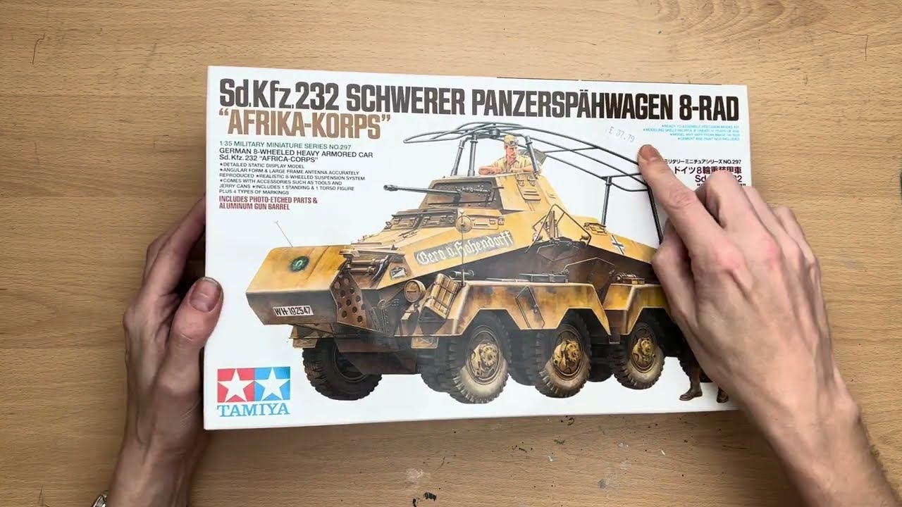 WHATS IN THE BOX? TAMIYA 1/35 SDKFZ 232 SCHWERER PANZERSPAHWAGEN 8-RAD AFRIKA-KORPS. KIT REVIEW No31