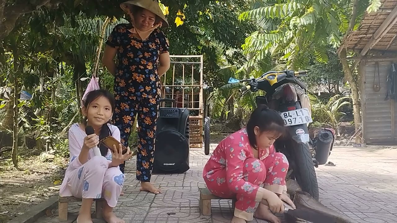 mẹ ghẻ con chồng