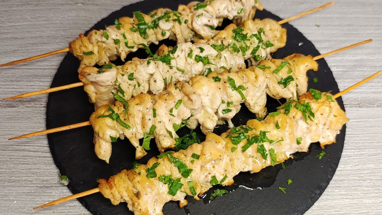 Куриный шашлык в духовке | Мясо на шпажках в духовке за 20 минут
