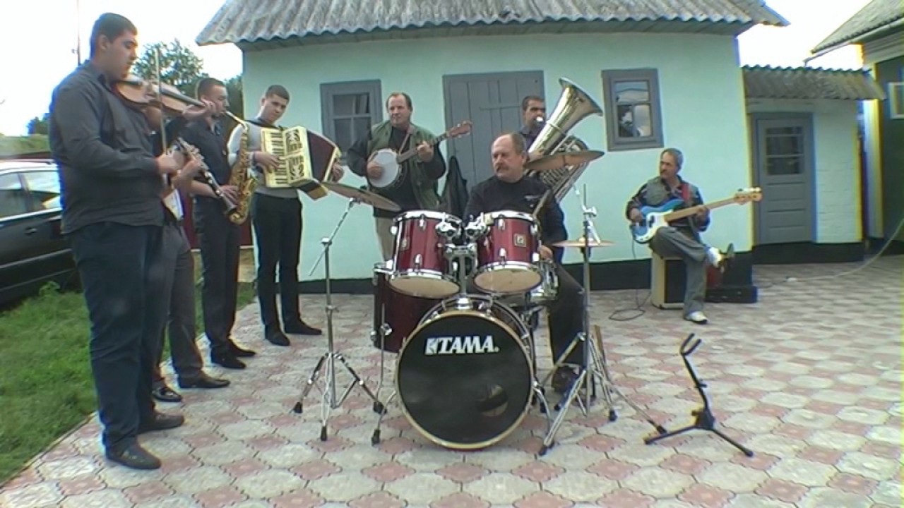 Фрагменти весілля Caші та Марини Курилюків.