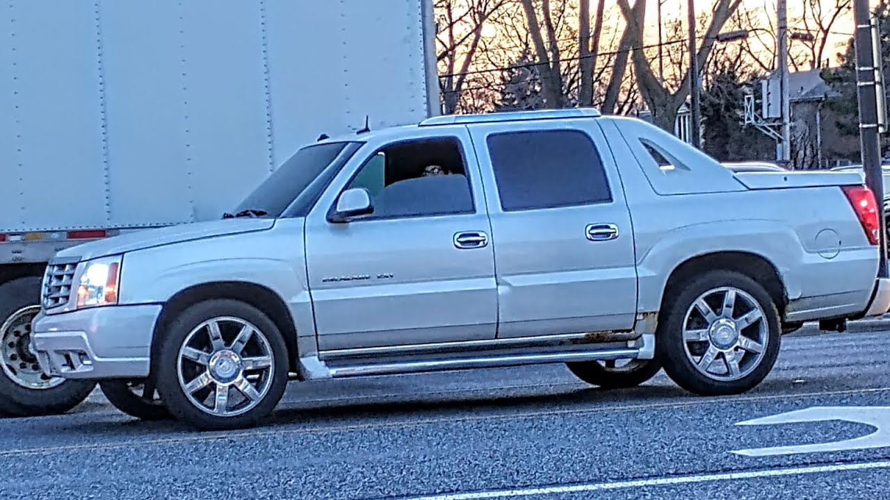 Spotted another Cadillac Escalade EXT in Oak Lawn, Illinois.