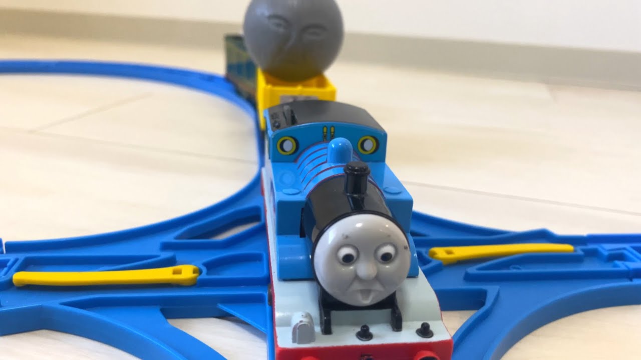 Boulder Chasing Thomas! Close Calls and Big Train Crash 🚂💥