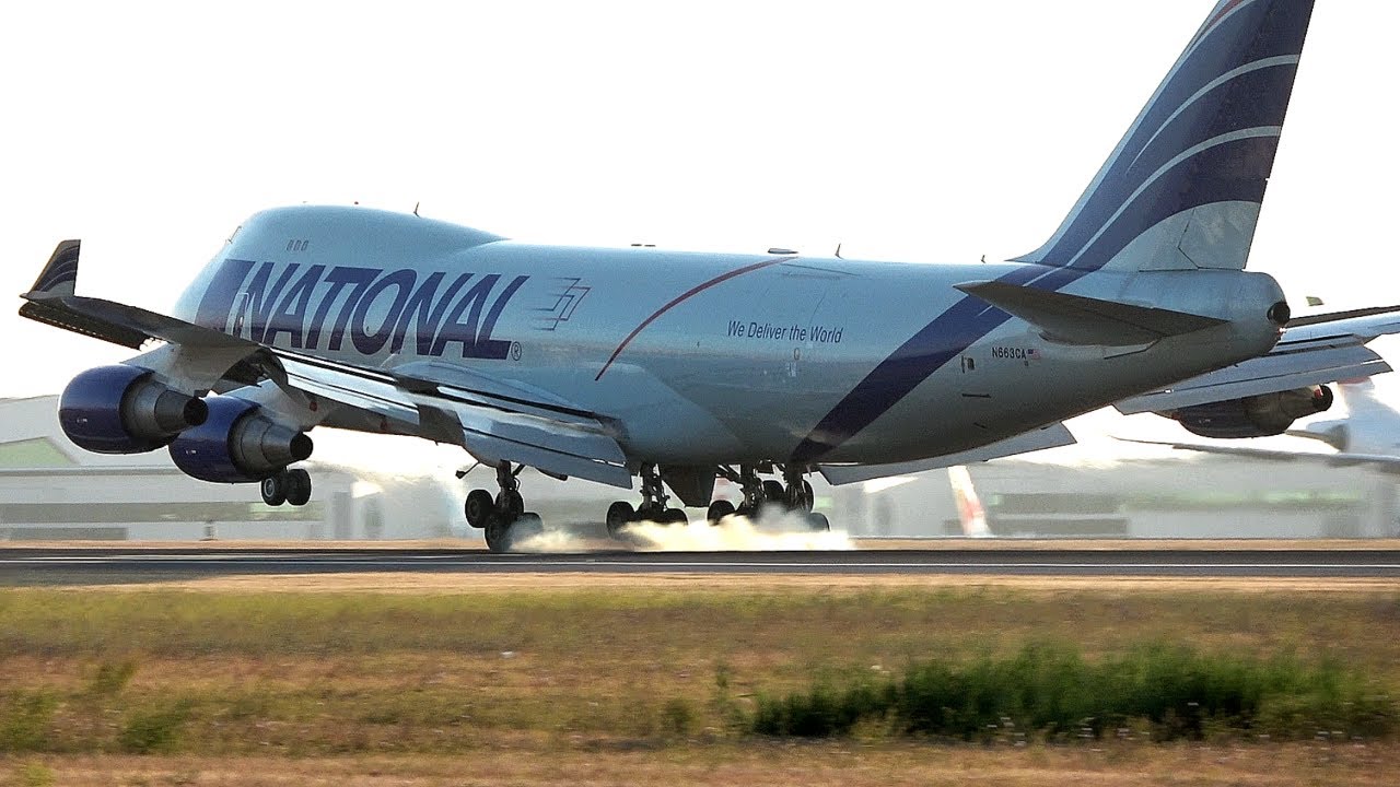 Massive National Airlines Boeing 747-4HAF(ER) - Incredible Landing and Take Off.