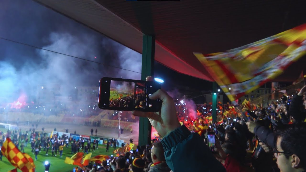 CATANZARO in serie B, un giorno per la storia. La festa di Salerno e l'esplosione del Ceravolo